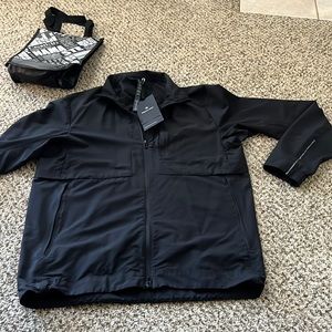 Lululemon Diligence Jacket blk water repellent size L NWT